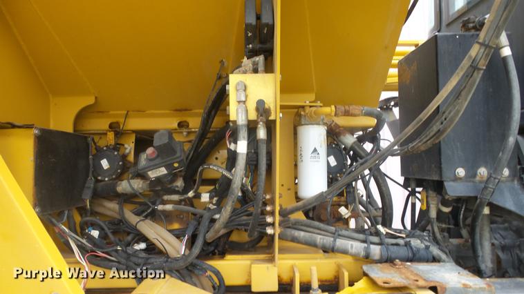 image for item DC3030 2013 Ag-Chem TerraGator TG8400 dry applicator