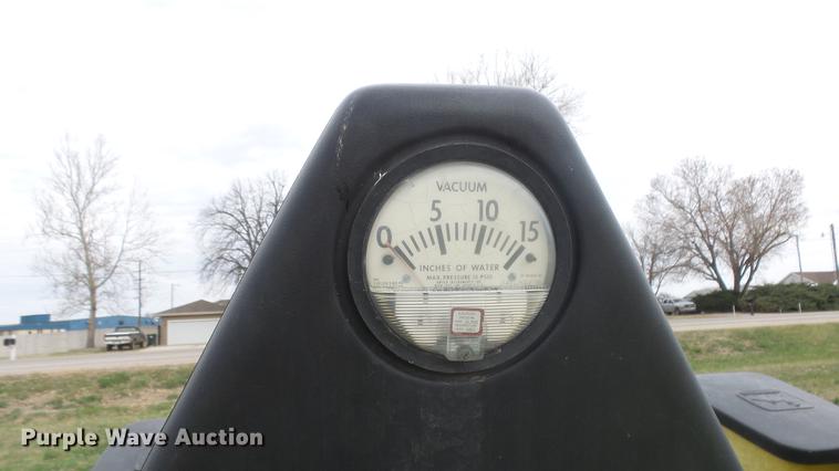 image for item DC3043 John Deere 7200 Max Emerge 2 planter