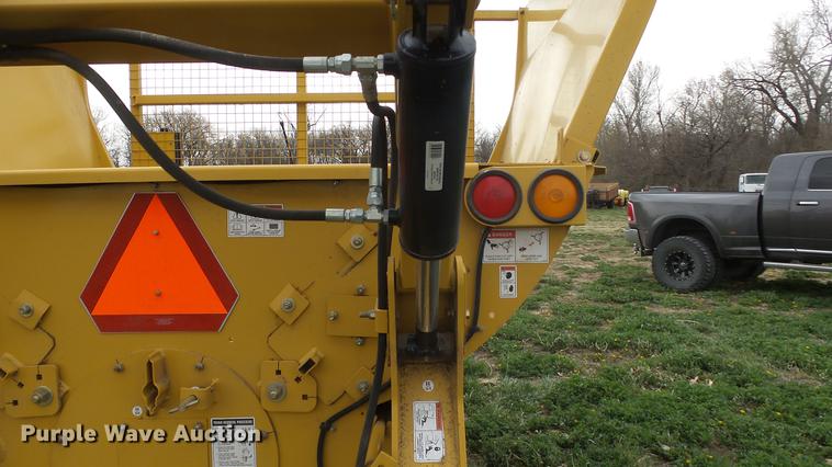 image for item DC3050 Vermeer BP8000 bale processor