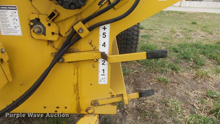 image for item DC3050 Vermeer BP8000 bale processor