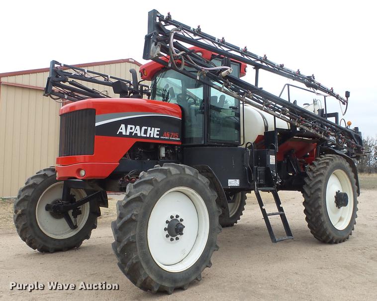 image for item DC3080 2010 Apache AS715 sprayer