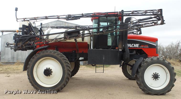 image for item DC3080 2010 Apache AS715 sprayer
