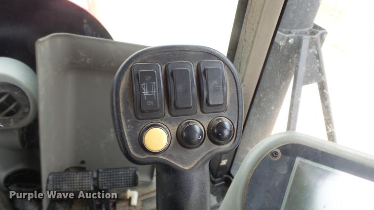 image for item DC3080 2010 Apache AS715 sprayer