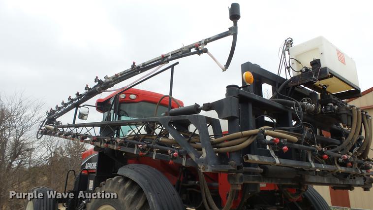 image for item DC3080 2010 Apache AS715 sprayer