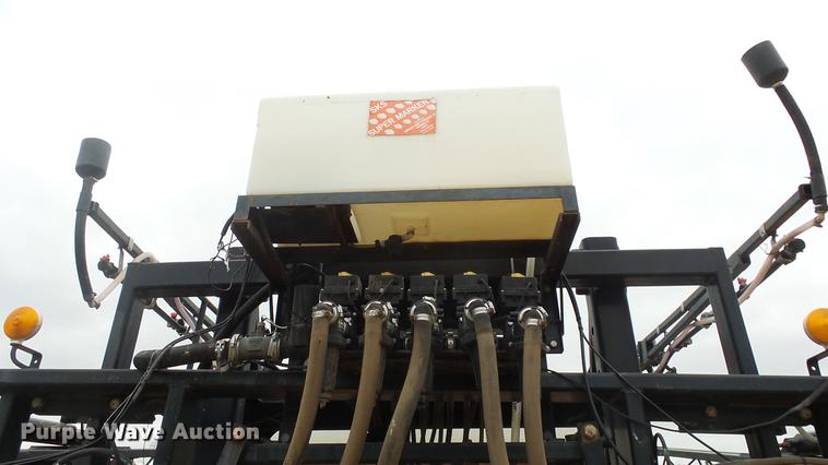 image for item DC3080 2010 Apache AS715 sprayer