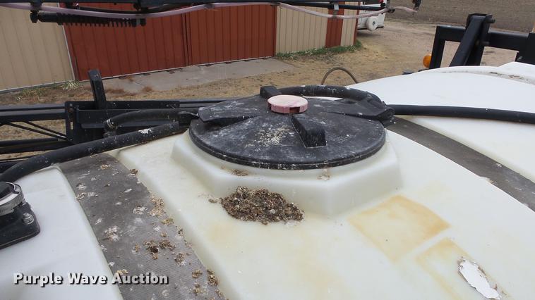 image for item DC3080 2010 Apache AS715 sprayer