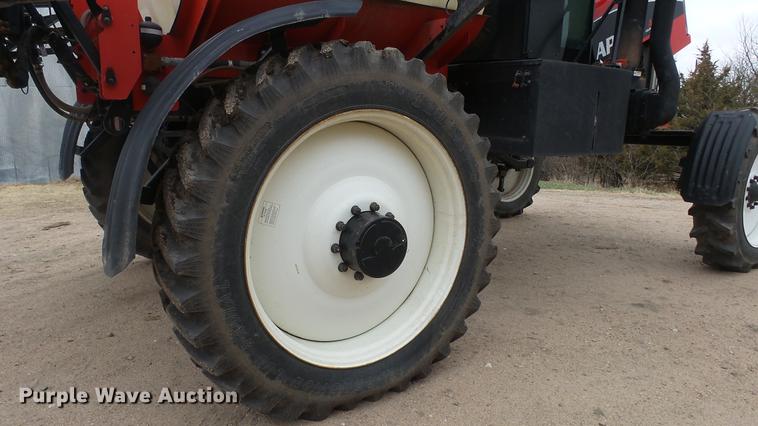 image for item DC3080 2010 Apache AS715 sprayer