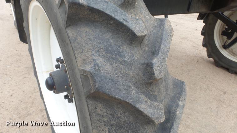 image for item DC3080 2010 Apache AS715 sprayer