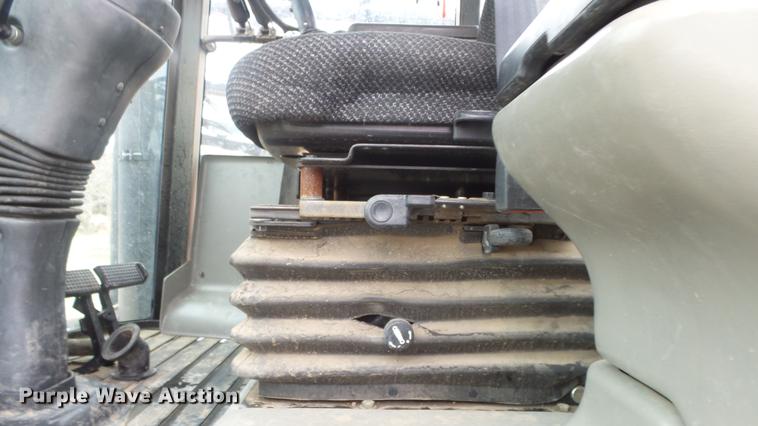 image for item DC3080 2010 Apache AS715 sprayer