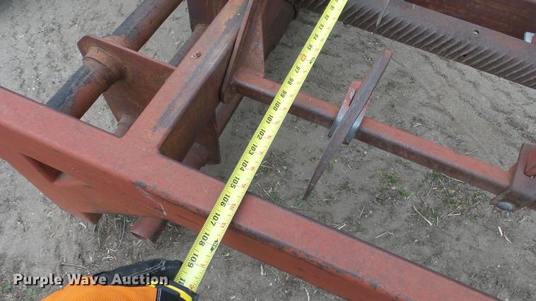 image for item DC3111 1970 International F1026 tractor