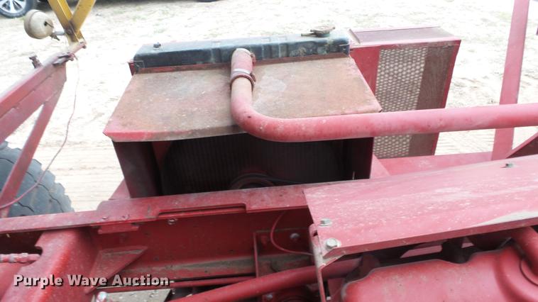 image for item DC3112 New Holland 1079 bale stacker