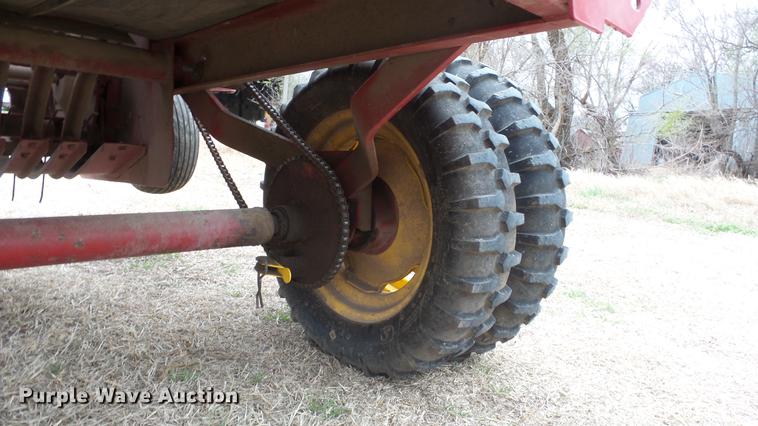 image for item DC3114 New Holland 166 windrower inverter