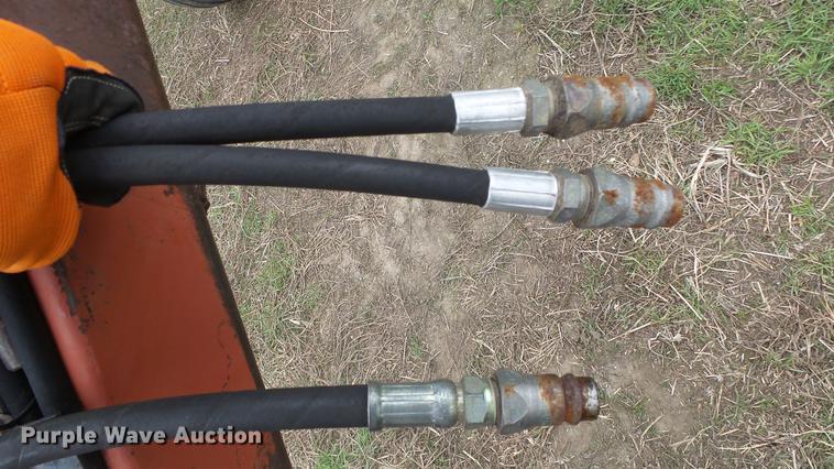 image for item DC3115 Hesston 3983 hay rake