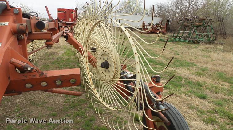 image for item DC3115 Hesston 3983 hay rake