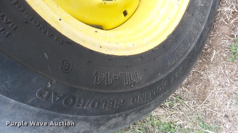 image for item DC3116 1997 John Deere 348 square baler