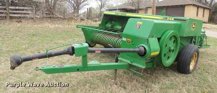 image for item DC3117 2000 John Deere 348 square baler