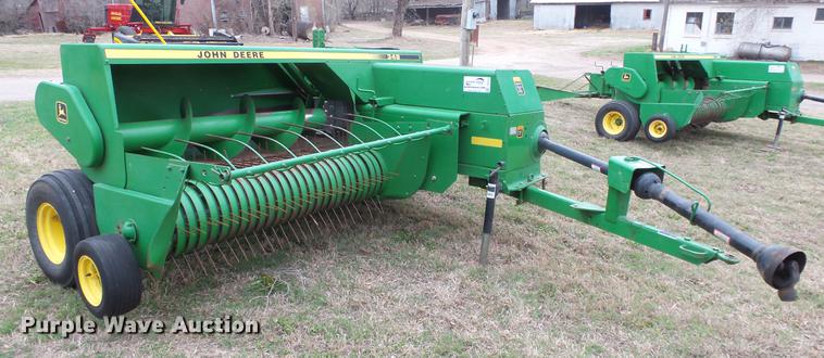 image for item DC3117 2000 John Deere 348 square baler