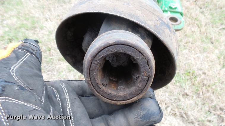 image for item DC3117 2000 John Deere 348 square baler