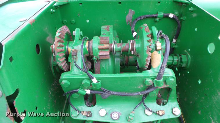image for item DC3117 2000 John Deere 348 square baler
