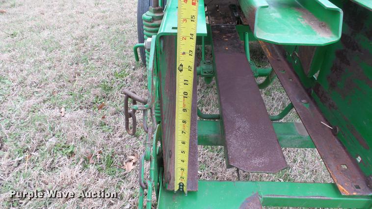 image for item DC3117 2000 John Deere 348 square baler