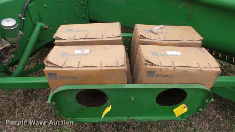 image for item DC3117 2000 John Deere 348 square baler