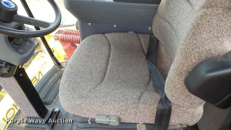 image for item DC3119 2003 New Holland HW320 windrower