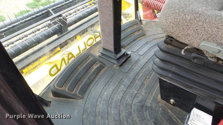 image for item DC3119 2003 New Holland HW320 windrower