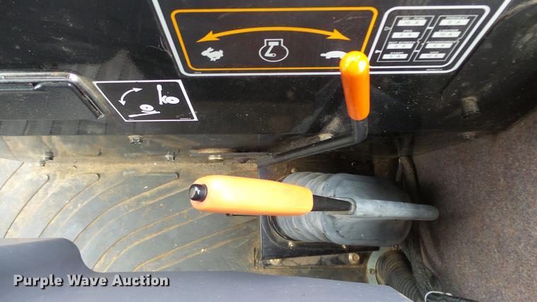 image for item DC3119 2003 New Holland HW320 windrower