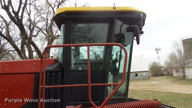 image for item DC3119 2003 New Holland HW320 windrower