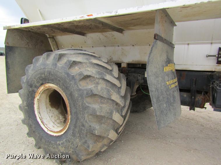 image for item DC4303 2006 Sterling L8500 applicator truck