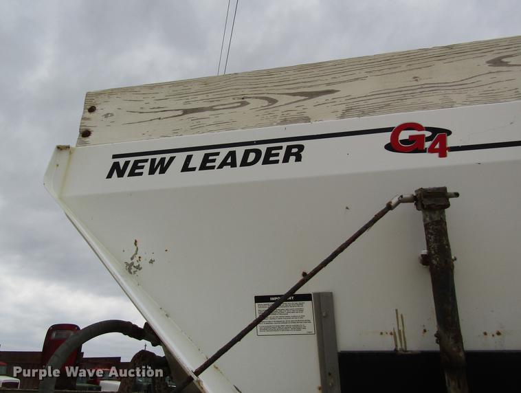 image for item DC4303 2006 Sterling L8500 applicator truck