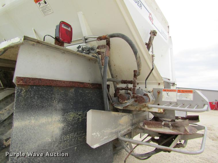 image for item DC4303 2006 Sterling L8500 applicator truck