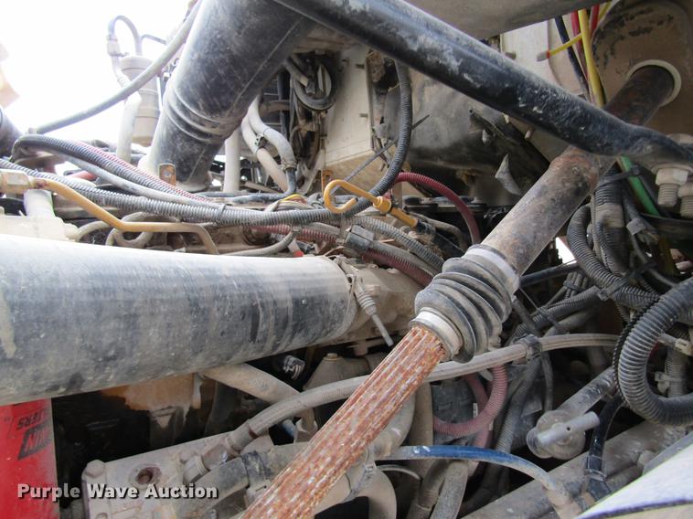 image for item DC4303 2006 Sterling L8500 applicator truck