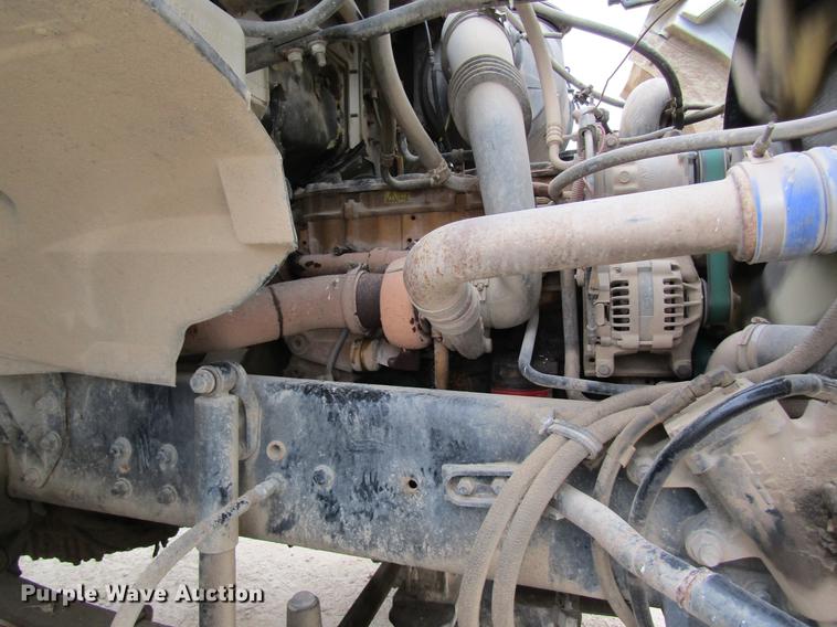 image for item DC4303 2006 Sterling L8500 applicator truck