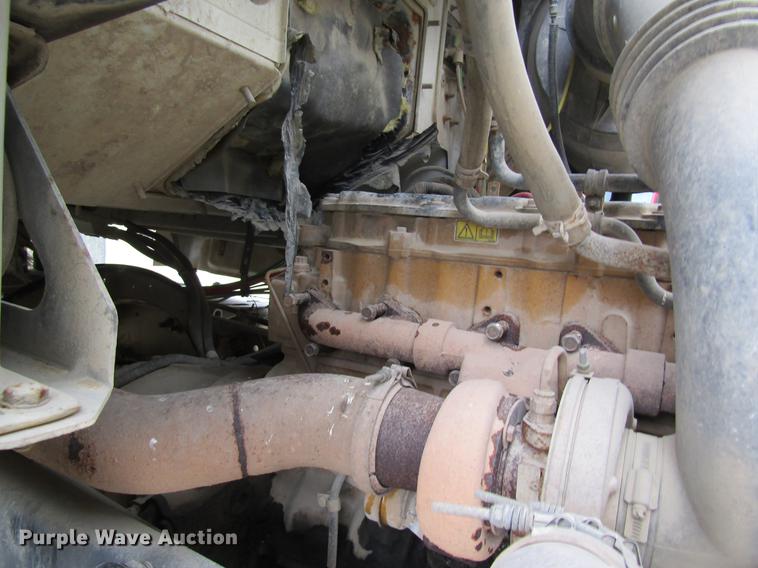 image for item DC4303 2006 Sterling L8500 applicator truck