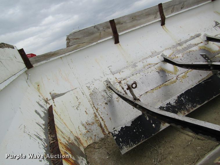 image for item DC4303 2006 Sterling L8500 applicator truck