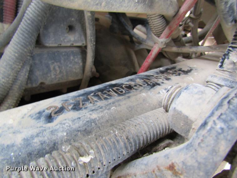 image for item DC4303 2006 Sterling L8500 applicator truck