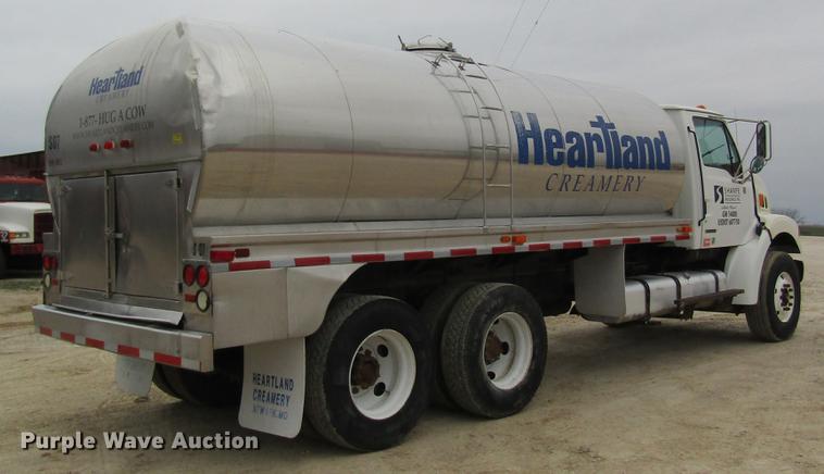 image for item DC4305 2000 Sterling L7500 tank truck