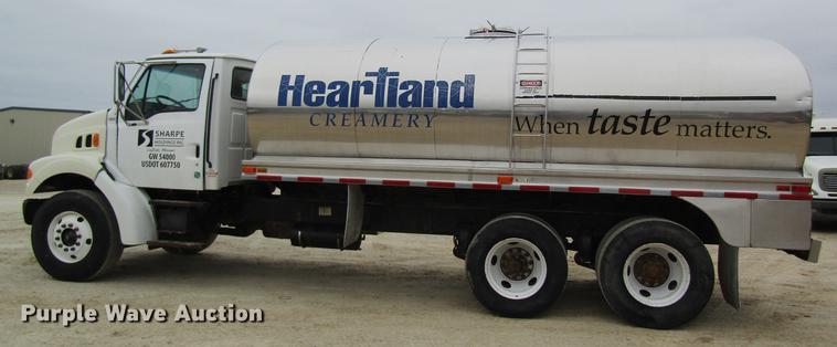 image for item DC4305 2000 Sterling L7500 tank truck