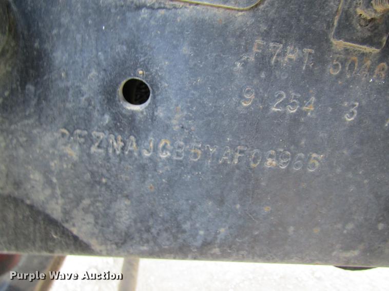 image for item DC4305 2000 Sterling L7500 tank truck