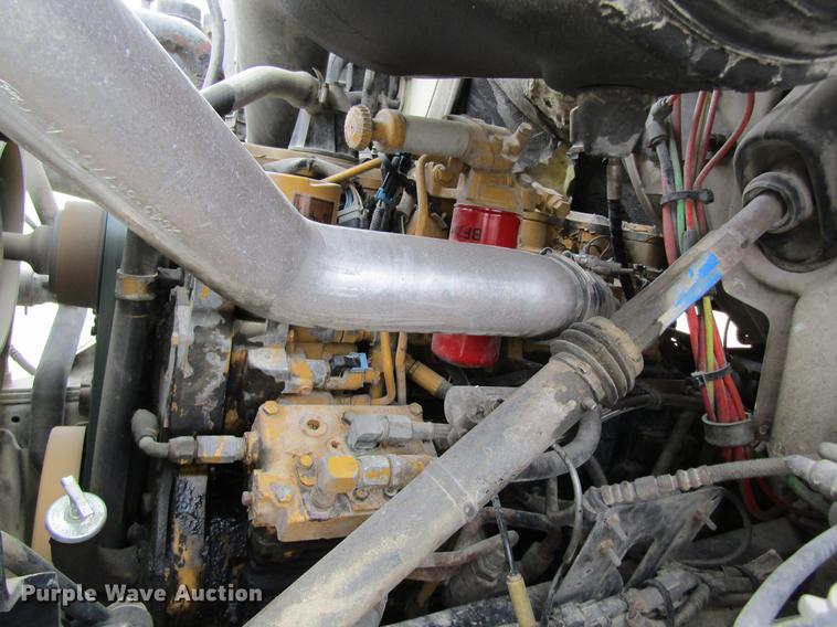 image for item DC4305 2000 Sterling L7500 tank truck