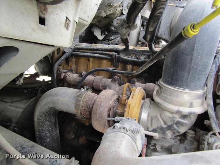 image for item DC4305 2000 Sterling L7500 tank truck