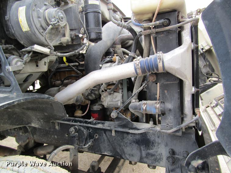 image for item DC4305 2000 Sterling L7500 tank truck