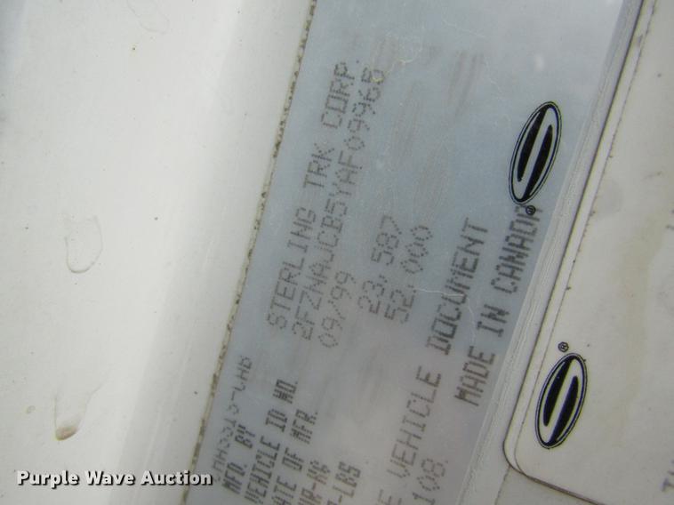 image for item DC4305 2000 Sterling L7500 tank truck