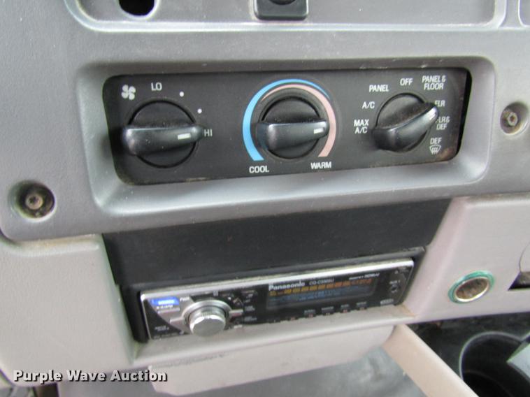 image for item DC4305 2000 Sterling L7500 tank truck