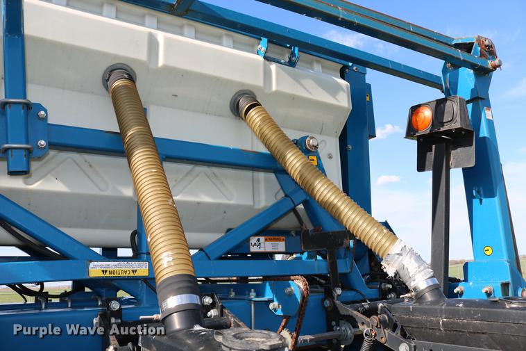 image for item DC7575 2005 Kinze 3650 split row no-till planter