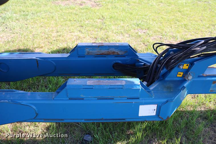 image for item DC7575 2005 Kinze 3650 split row no-till planter