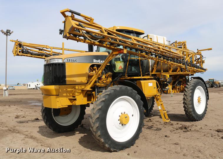 image for item DC7577 2008 Ag-Chem RoGator 1286C sprayer