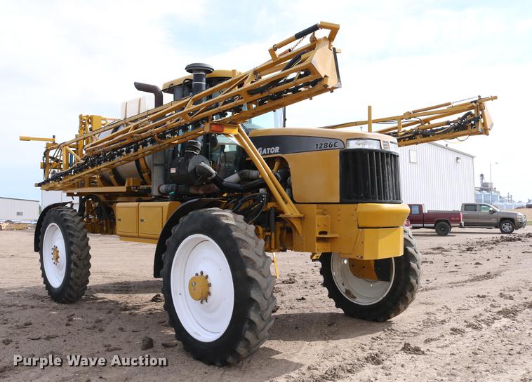 image for item DC7577 2008 Ag-Chem RoGator 1286C sprayer