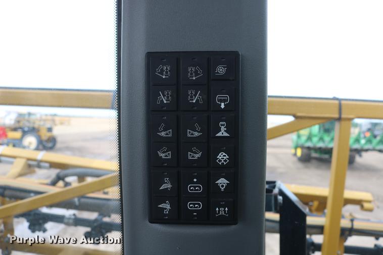 image for item DC7577 2008 Ag-Chem RoGator 1286C sprayer